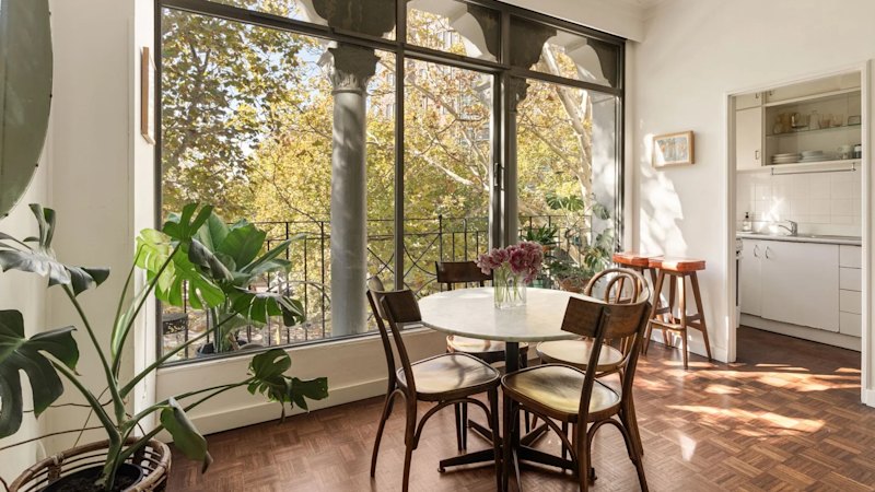 Properties in Potts Point and Sylvania sell