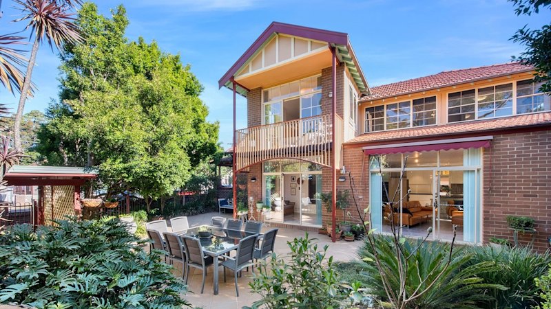 Family purchases $3.5m inner-west home after price expectations shift