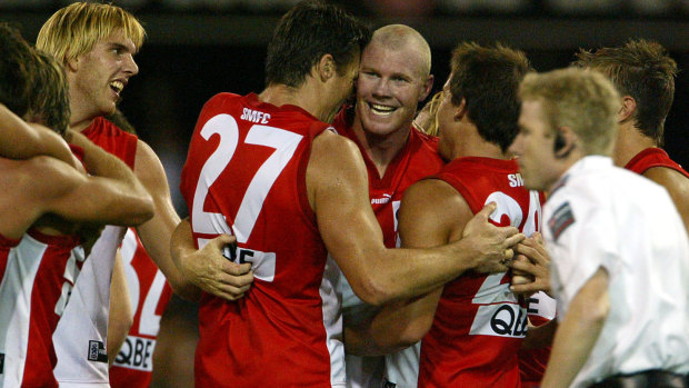 Barry Hall celebrates his winning goal after the full time siren.