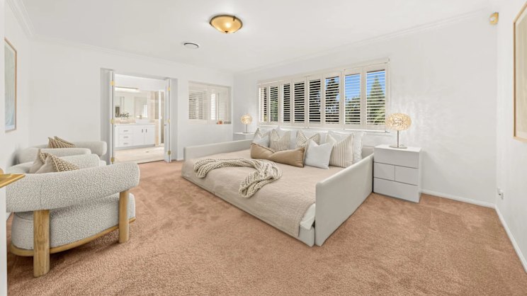 smh.com.au - Sarah Webb - Months after Logan house set suburb record, it smashes past at auction