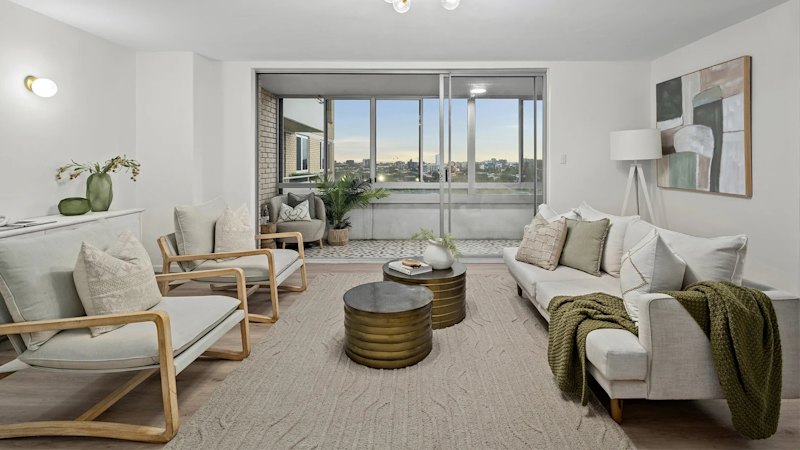 First home buyer secures vacant 1970s Norman Park unit for $995,000 (australia) — SMH