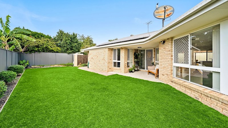 Brisbane sales slumping but ‘good vibe’ home nets $1.3 milli