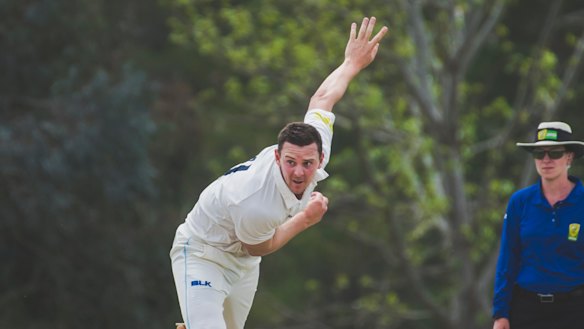 Josh Hazlewood playing for the Comets in Canberra.