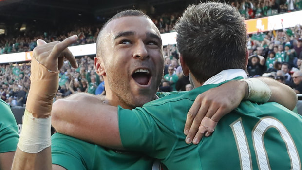 Simon Zebo was forced to apologise by referee Nigel Owens for taunting a rival in a European Champions Cup game.

