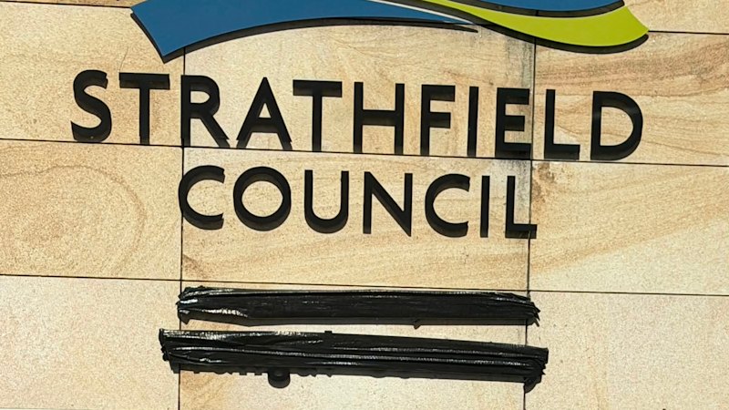 Strathfield council removes Indigenous references from gateway signage, sparking backlash