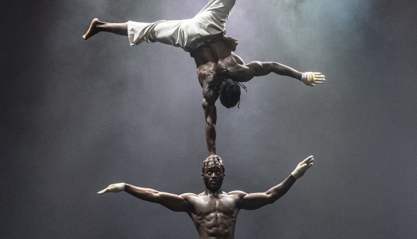 On stage: Afrique en Cirque