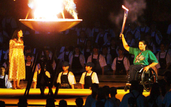Louise Sauvage lights the cauldron during the opening ceremony of the Sydney Paralympic Games.