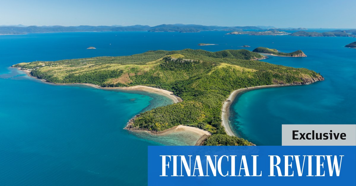 Lindeman Island sale: Singaporean family pays discounted $10m - Vimarsana News