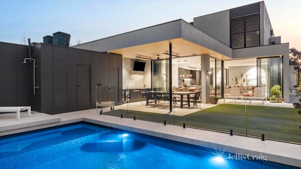 18A Roberts Street, Essendon VIC 3040