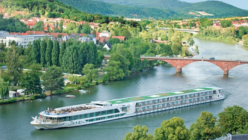 River cruising