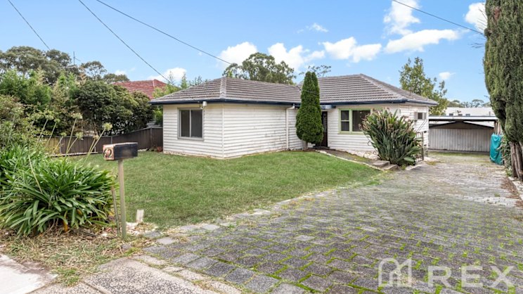 theage.com.au - Shona Hendley - Developer buys 'vandalised' house in Eumemmerring for $732,000