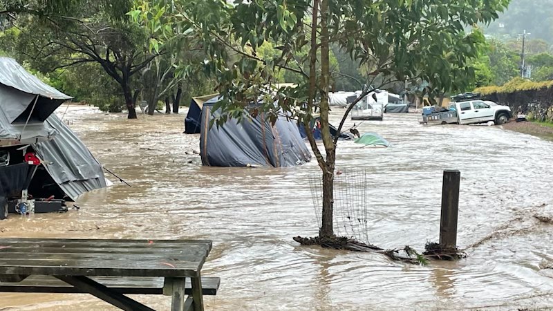 ‘Like a tsunami’: Roof rescues, cars swept to sea in Wye River, Lorne split in half by flash-flooding