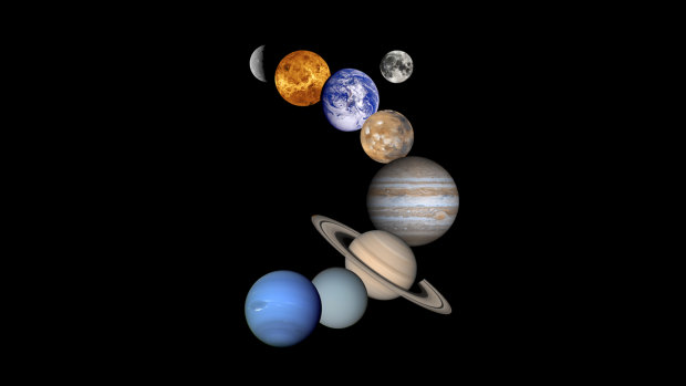 The planets (from top to bottom) Mercury, Venus, Earth and its moon, Mars, Jupiter, Saturn, Uranus, and Neptune. 