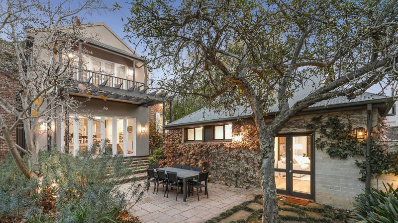 Family spends $5,725,000 on Hawthorn home they’d seen only half an hour before