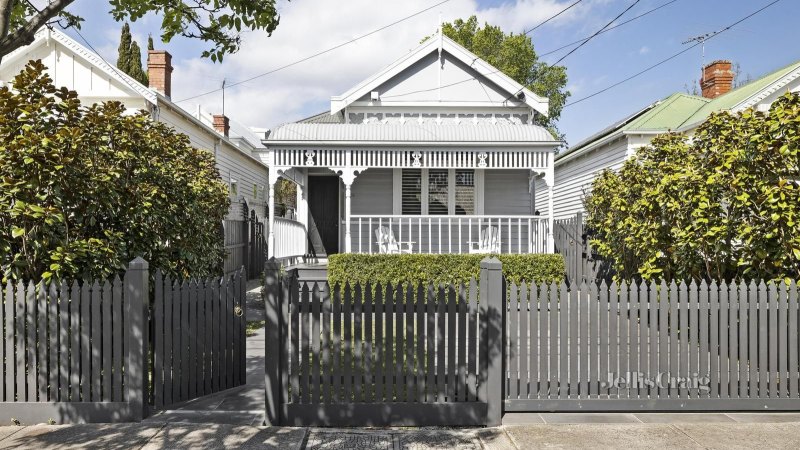 ‘Very clever’ reno sparks bidding war for $2.7m Malvern East auction