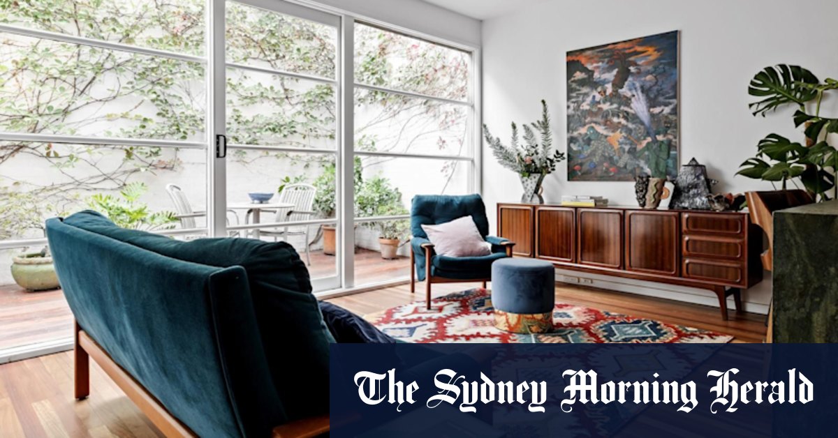 Melbourne auctions: Interior designer's Clifton Hill townhouse sells for $1.4 million at auction - Vimarsana News