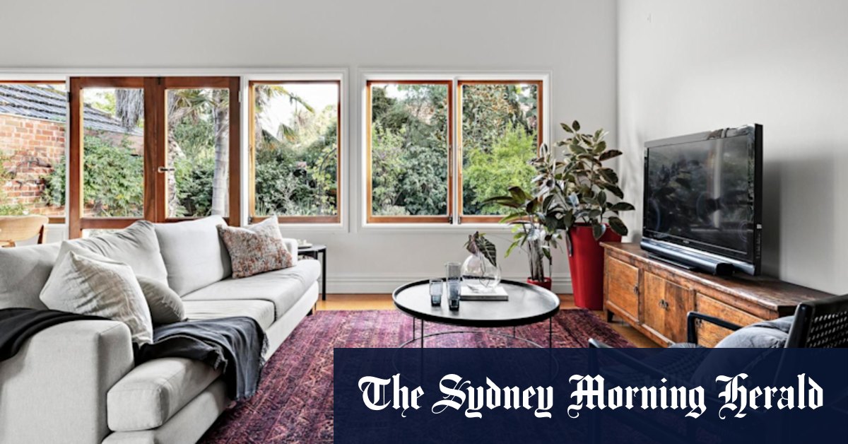 Melbourne auctions: Couple spends $2.2 million on stylish Thornbury house with lush garden - Vimarsana News