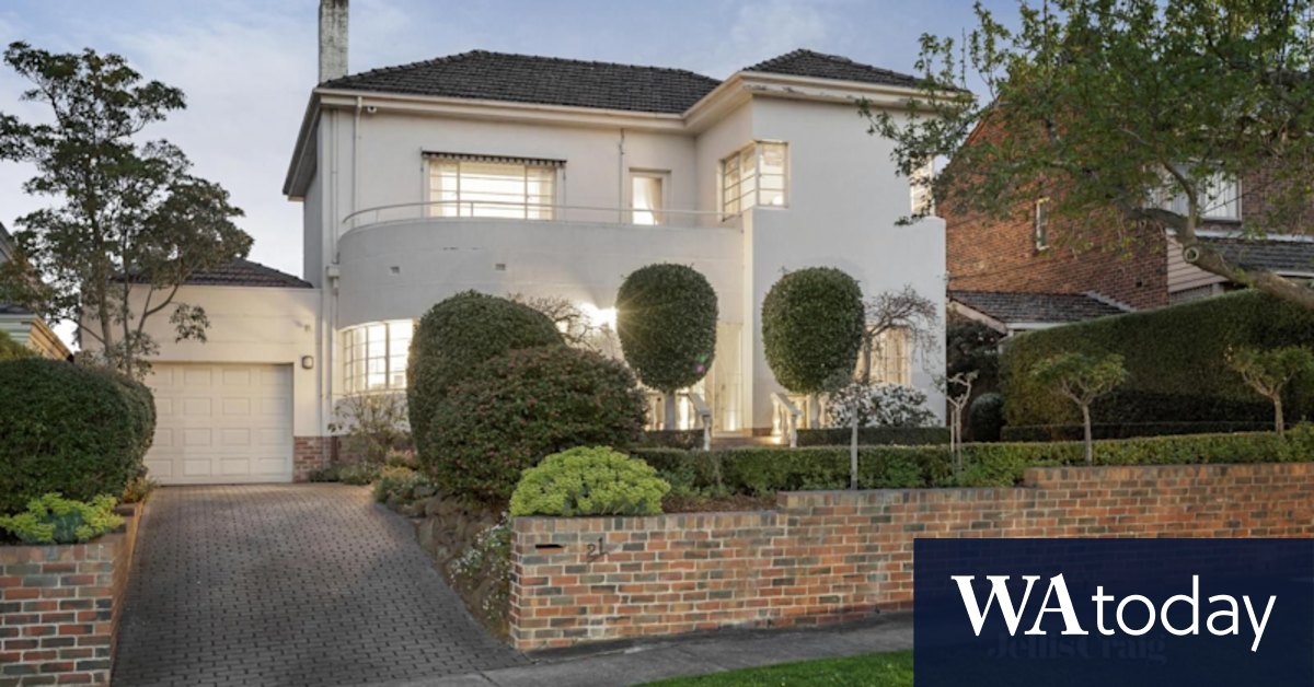 Melbourne property: Buyer who saw Balwyn North house once pays $2.76 million at auction, funding vendor's retirement - Vimarsana News
