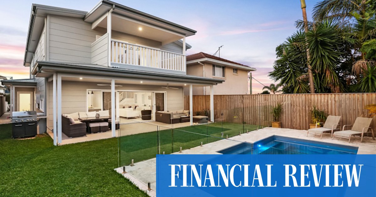Property prices: Falling values start to take a toll on homeowners - Vimarsana News