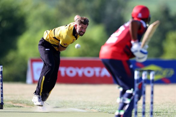 Former England World Cup winner Liam Plunkett, who now lives in the USA, bowling in the Minor League.