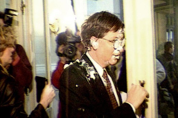 Gates was pelted with custard pies by
pranksters on his way to a business meeting in Brussels in 1998.