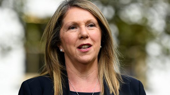 Political battle over private health insurance rebate heats up