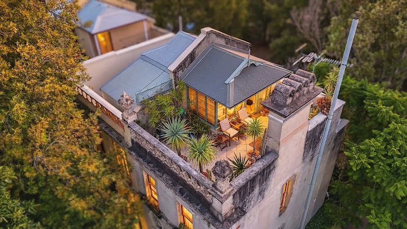 Two brothers sell inner-city family home for .7 million
