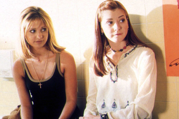 Sarah Michelle Gellar and Alyson Hannigan in Buffy the Vampire Slayer.