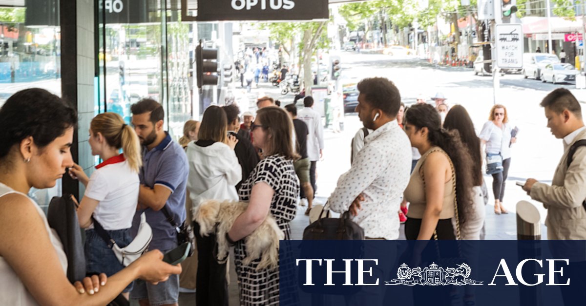 ‘Particularly concerning’: Minister announces review of nationwide Optus ...