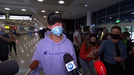 West Australian man Ethan Carter is stuck in New South Wales because of interstate borderse after arriving in Sydney from Los Angeles.