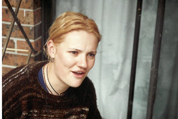 Jacinta Parsons, aged 20, in 1995, before her Crohn's disease diagnosis.