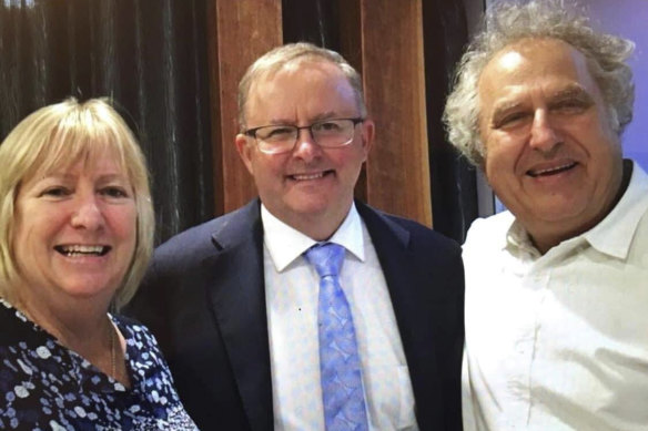 Stephanie Short and Valentin Hadjiev with Anthony Albanese, then the opposition leader in 2020.