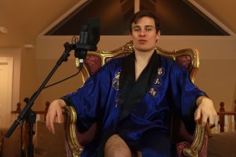 How To Solve A Problem Like Friendlyjordies Politicians Debate New Age Commentator