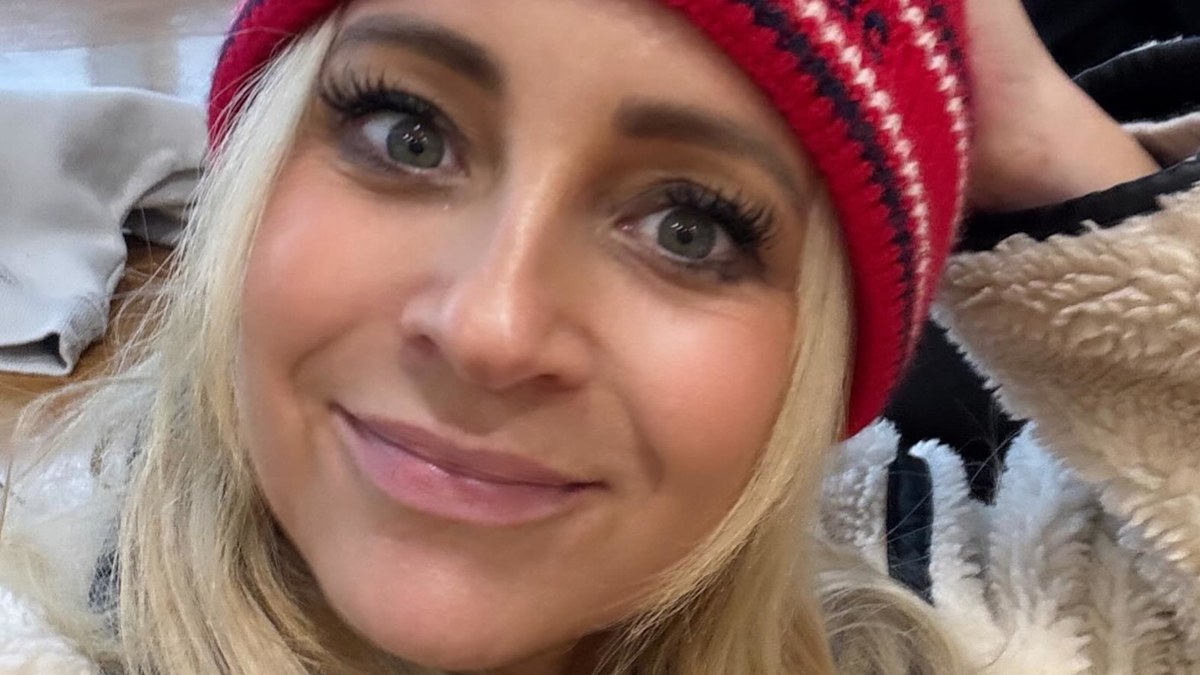 Carrie Bickmore hospitalised amid fears of permanent vocal damage