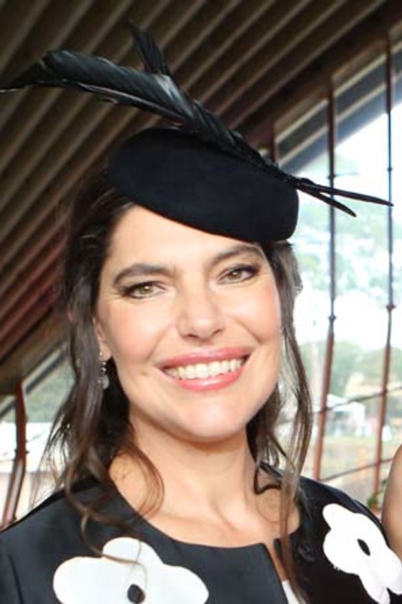 Gretel Packer is also on the outer.