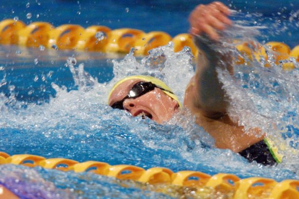 Susie O'Neill in her 200m freestyle heat. 