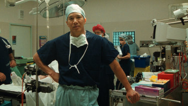 Fellow surgeons say Charlie Teo has “good hands” but dispute that he has superior outcomes to his peers.