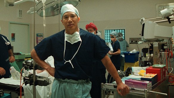 Fellow surgeons say Charlie Teo has “good hands” but dispute that he has superior outcomes to his peers.