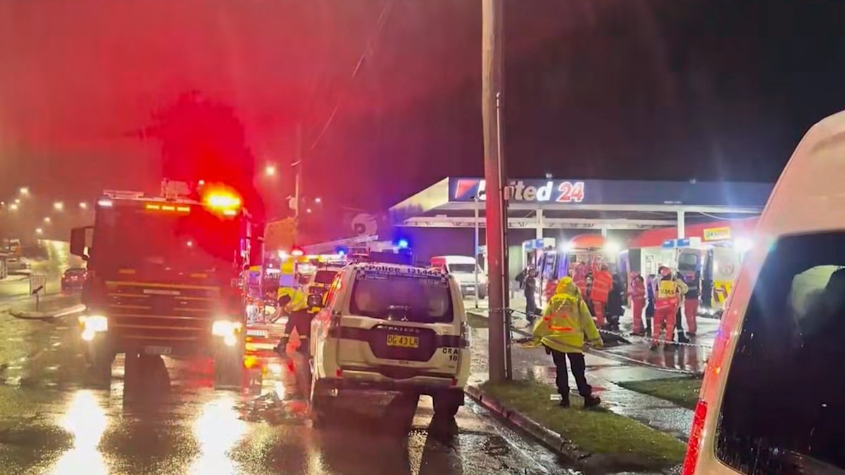 Petrol station worker dies after being trapped under ute in Coffs Harbour