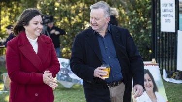 Anthony Albanese and Labor endorsed candidate for Eden-Monaro Kristy McBain at Merimbula Public School.