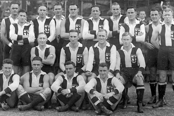 1933 St Kilda Football Club team photo.