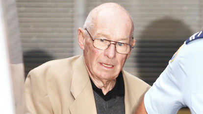 Disgraced NSW cop Roger Rogerson denies involvement in 15 fire deaths