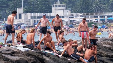 Photo of people enjoying the hot weather at Williamstown beach on Sunday. Melbourne hit a top of 37. 