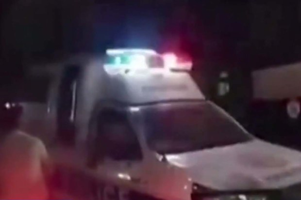 A nine-year-old girl from Western Australia has died after a police shooting in Pakistan in a case of mistaken identity.