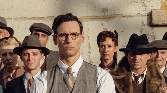 Cory Michael Smith as Varian Fry and the cast of Transatlantic.