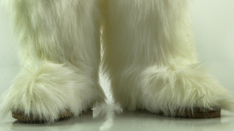 Green boots online with fur