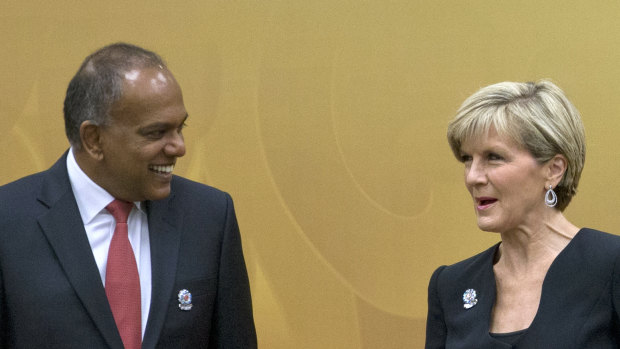 Kasiviswanatha Shanmugam, then Singapore's foreign minister, speaks with then Australian foreign minister Julie Bishop in 2015.