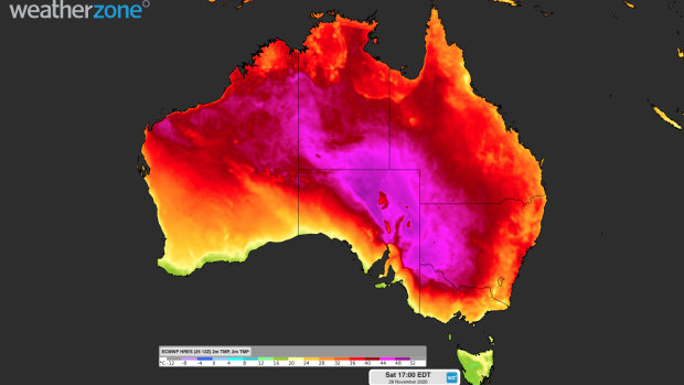 Hot westerly winds will sweep across NSW over the weekend, taking temperatures into the 40s. 