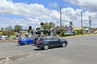 The intersection of the Bruce Highway and Monkland Street in Gympie.