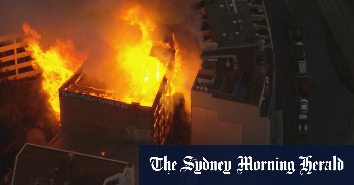 Fears Surry Hills building could collapse, roads remain closedLoading 3rd party ad contentLoading 3rd party ad contentLoading 3rd party ad contentLoading 3rd party ad content